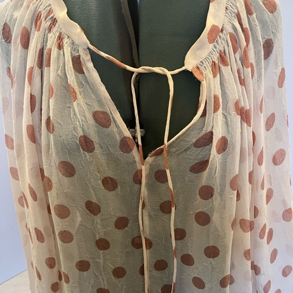 Zara blouse xl Sheer Ruched Neck Crinkling In Fabric Brown Dots. - Picture 4 of 8